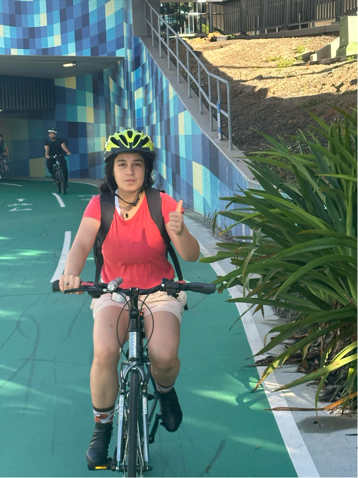  I take my bicycle onto the Brisbane River Loop