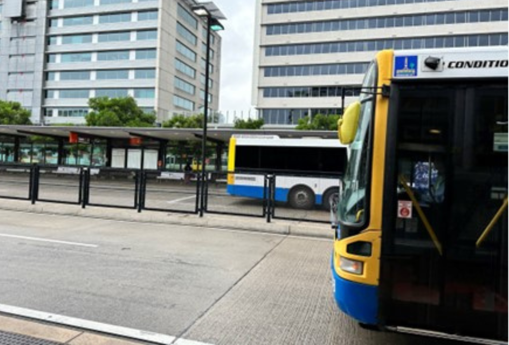 the infinity group jaewook park at the bus station